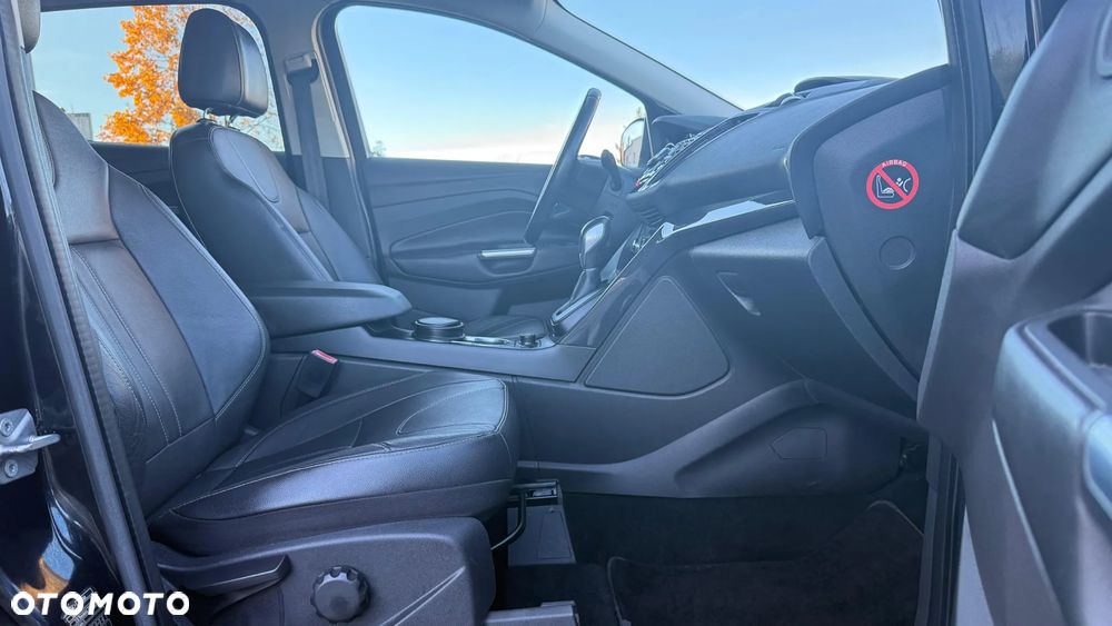 Ford Kuga 2.0 TDCi 4WD Titanium Plus - 24