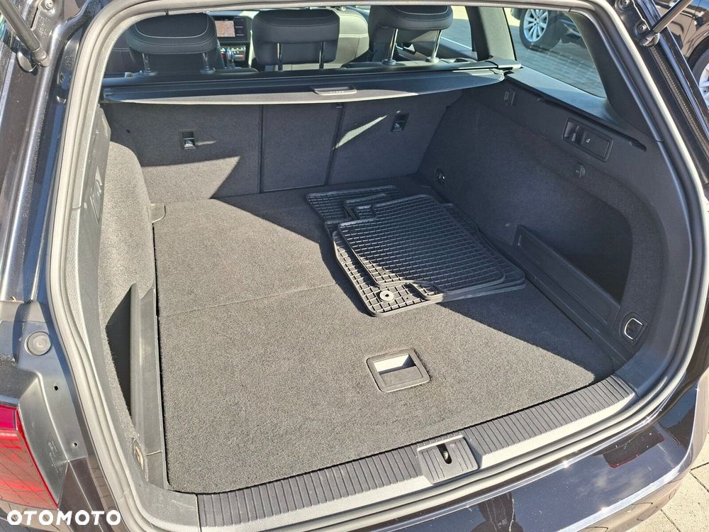 Volkswagen Passat Variant - 15