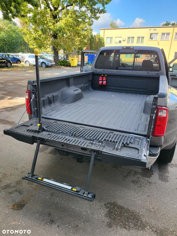 Ford F 450 - 8