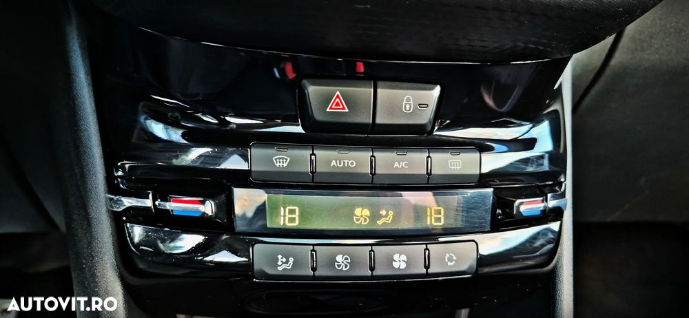 Peugeot 2008 PureTech 110 Stop&Start GT-Line Edition - 37