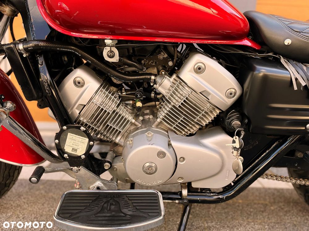 Honda VT - 9