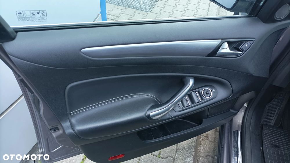 Ford Mondeo 2.0 TDCi Titanium X - 17