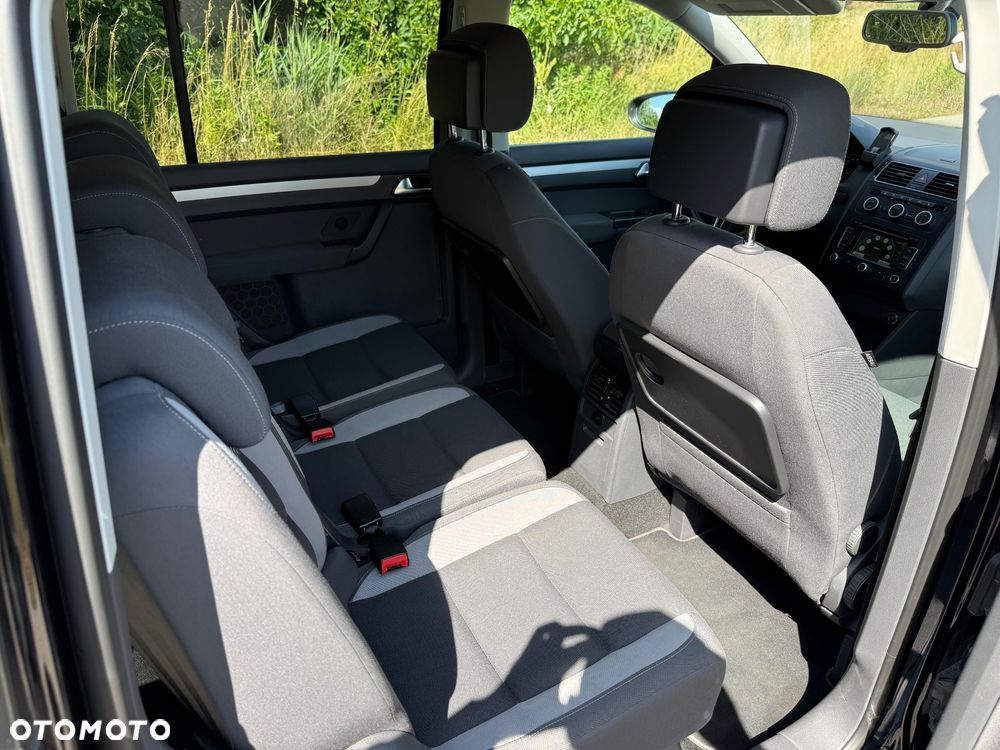 Volkswagen Touran 2.0 TDI DPF DSG Life - 22