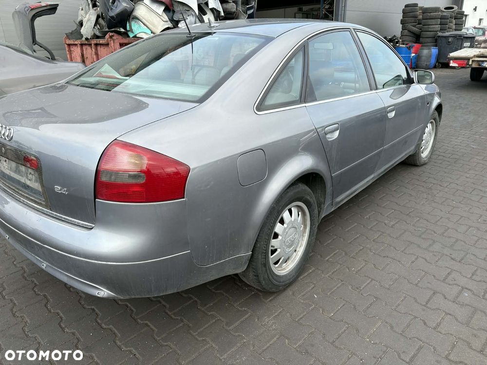 AUDI A6 C5 - 6
