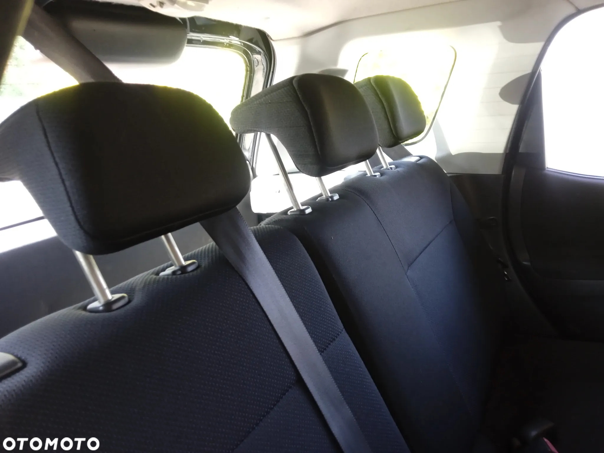 Suzuki Ignis - 15