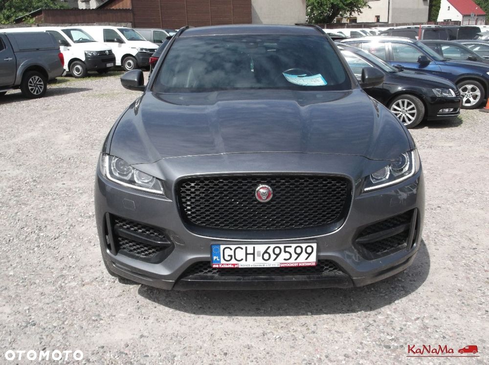 Jaguar F-Pace - 25