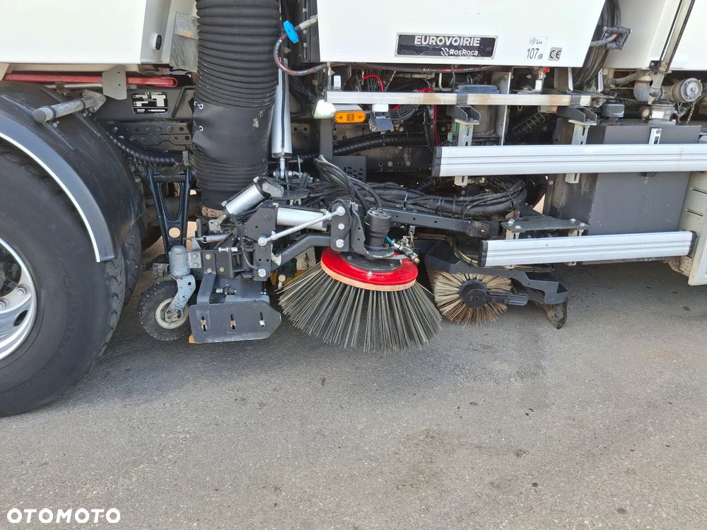 MAN TGS 18.320 Zamiatarka BUCHER OptiFant 8000 2 Silniki Euro 6 Karcher Listwy Wysokiego Ciśnienia Szczotki L/R EUnited PM10 Mycie Jezdni Ulicy Dodatkowy Zbiornik Wodny - 7