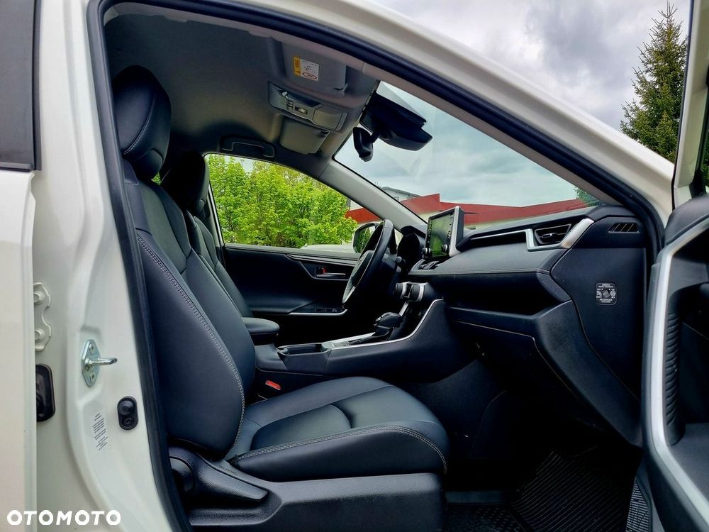 Toyota RAV4 - 10