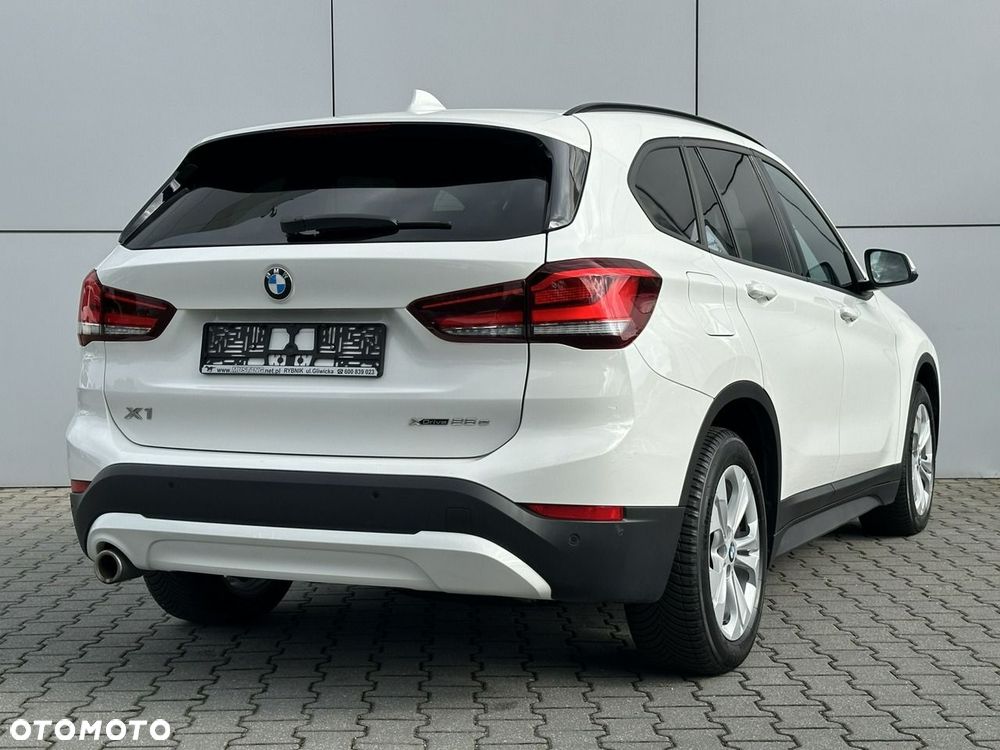 BMW X1 xDrive25e Advantage - 8