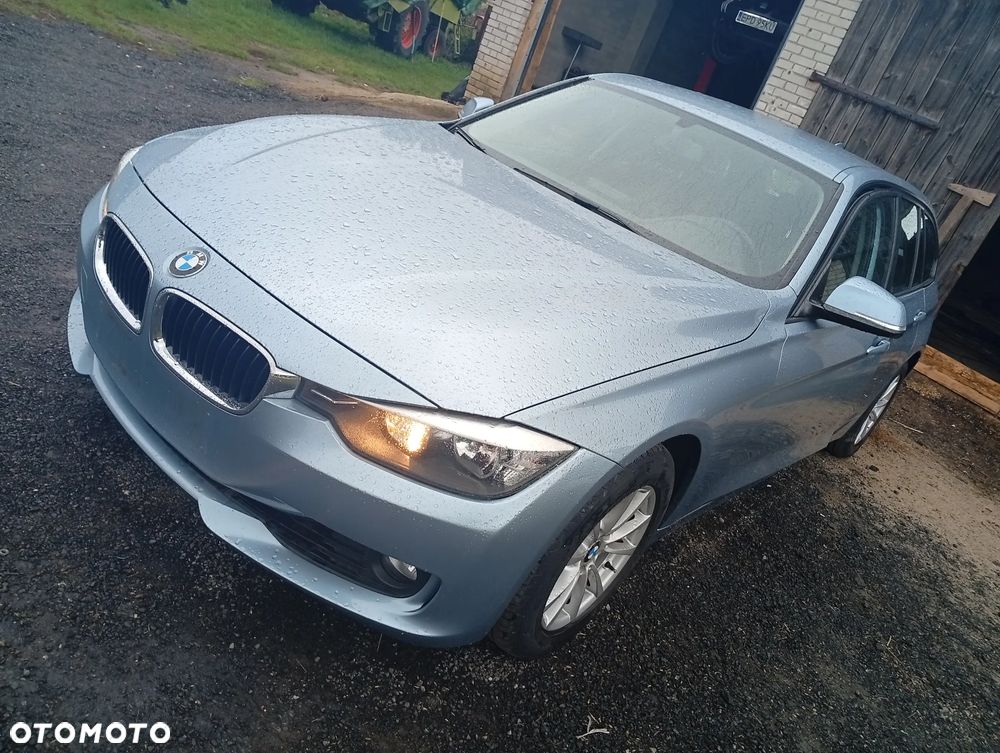 BMW Seria 3 320i Sport Line - 1