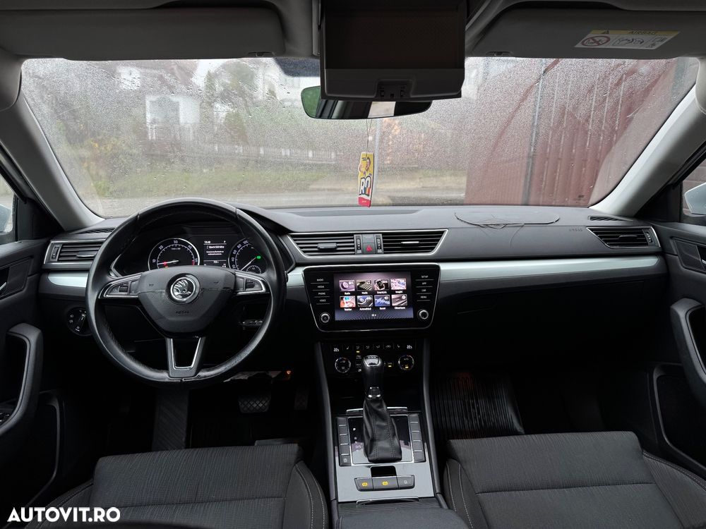 Skoda Superb 2.0 TDI DSG Ambition - 8