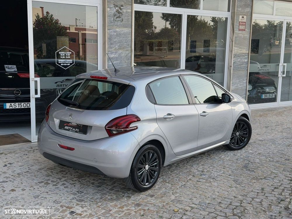 Peugeot 208 1.2 PureTech Style - 4