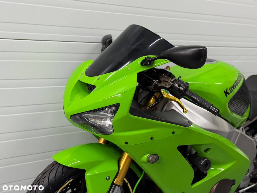 Kawasaki ZXR - 21