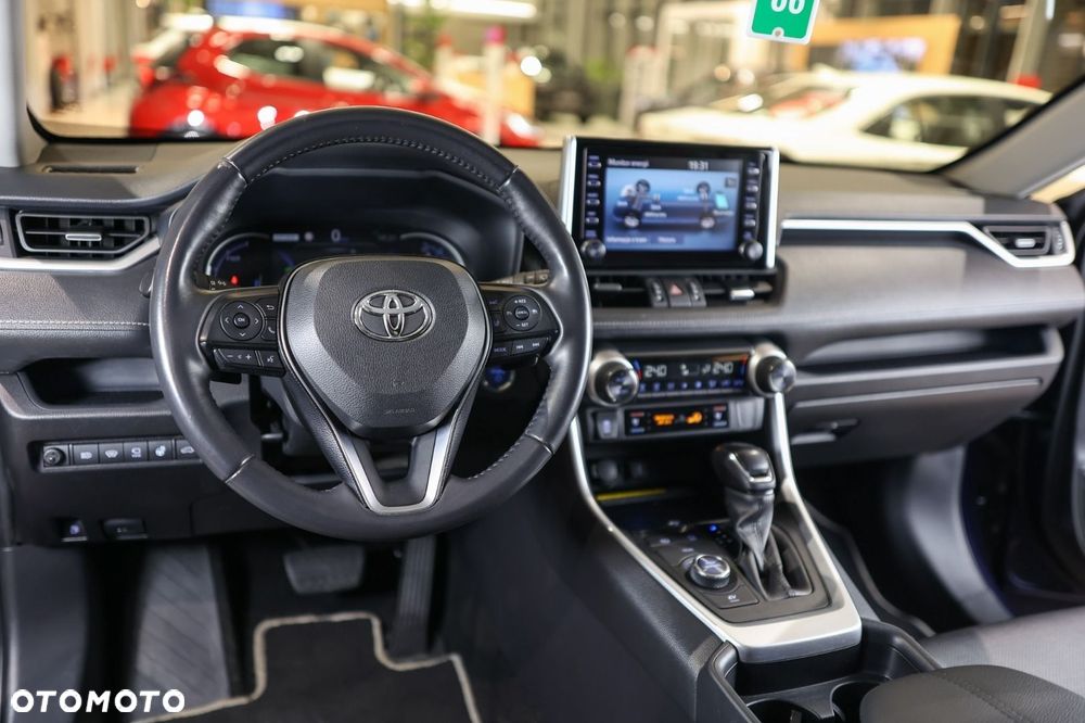 Toyota RAV4 - 13