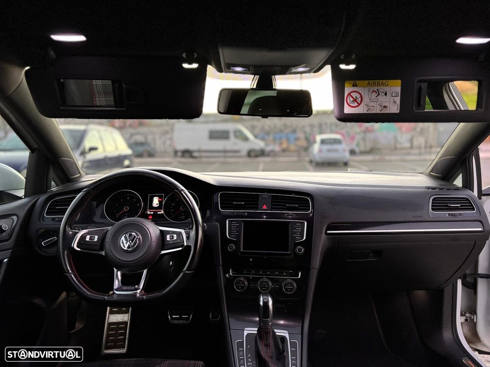 VW Golf 2.0 TSi GTi DSG Performance - 12