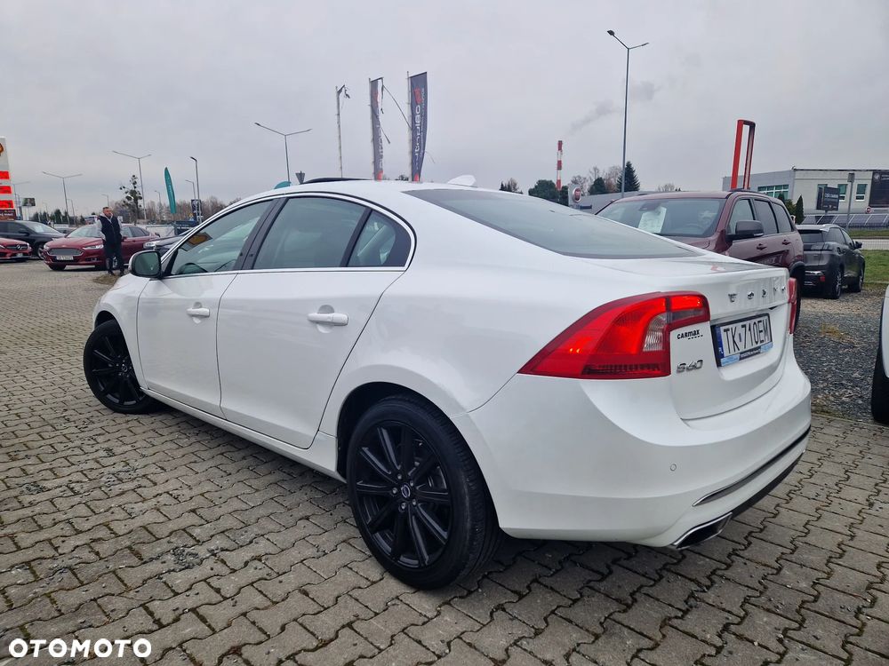 Volvo S60 - 4