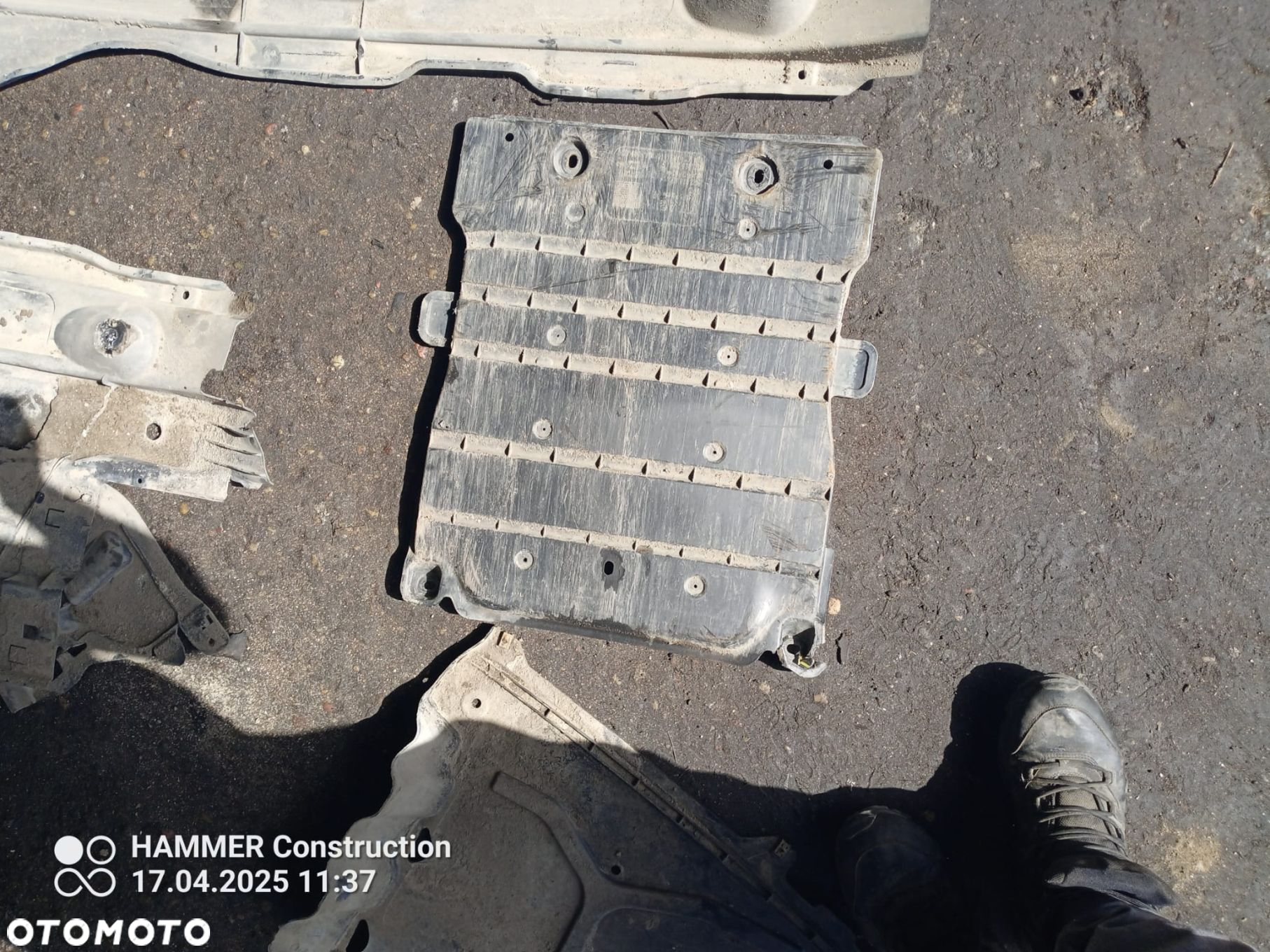 OSŁONA PODWOZIA OCTAVIA III 5E3 1.6 TDI 5E0825205F 5Q0825206L 5Q0825202S 5Q0825201S 5Q0825230H  SKODA 2012-2016 - 5