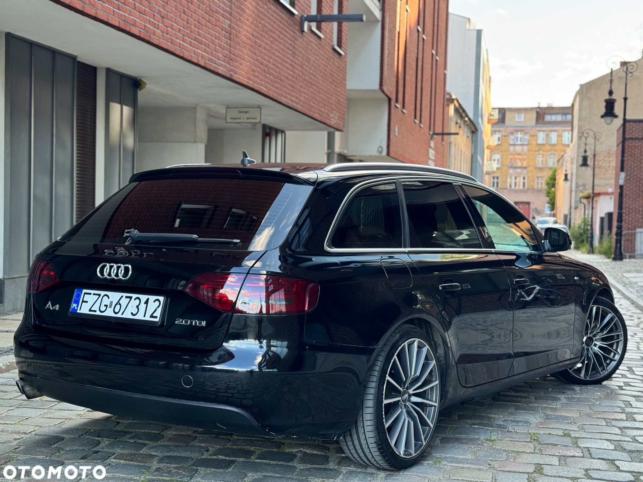 Audi A4 Avant 2.0 TDI Multitronic - 11