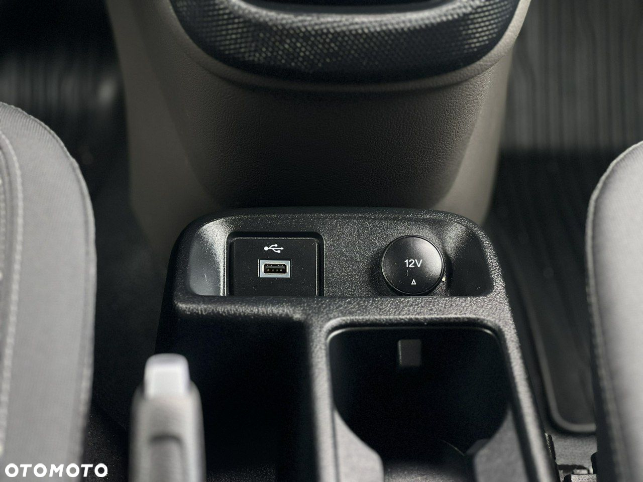Ford Transit Connect Kombi 220 L1 Trend - 33