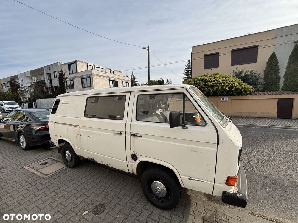 Volkswagen Transporter - 4