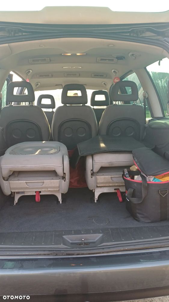 Volkswagen Sharan 1.9 TDI Comfortline - 7