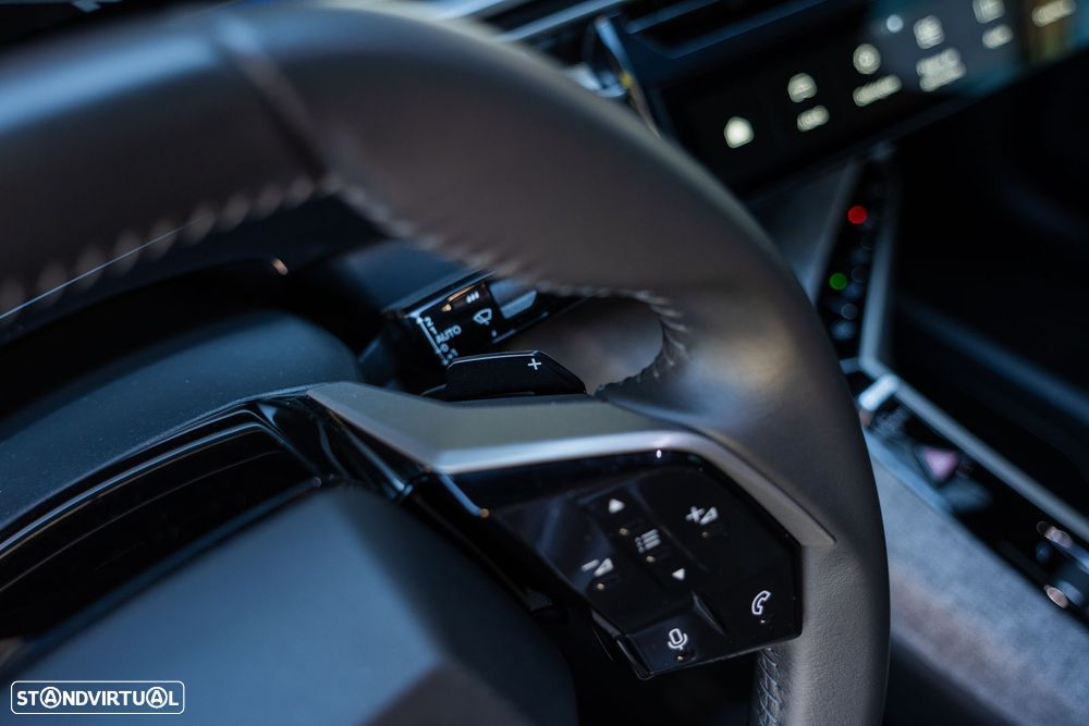 Peugeot E-3008 73 kWh Allure - 23