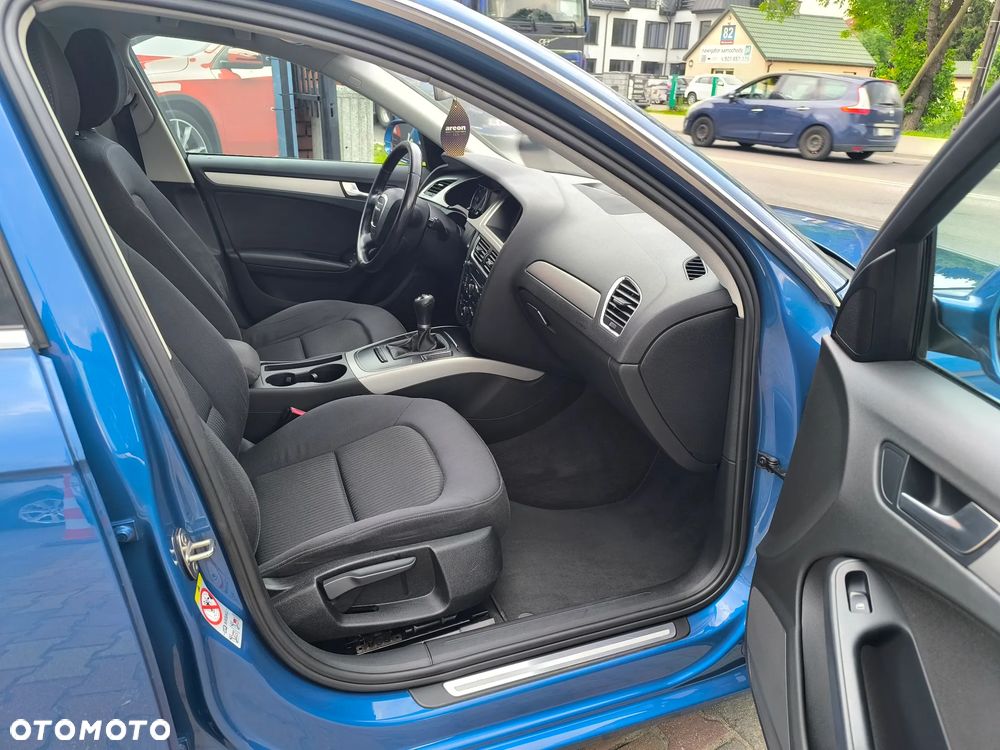 Audi A4 Avant 2.0 TDI DPF Ambition - 13