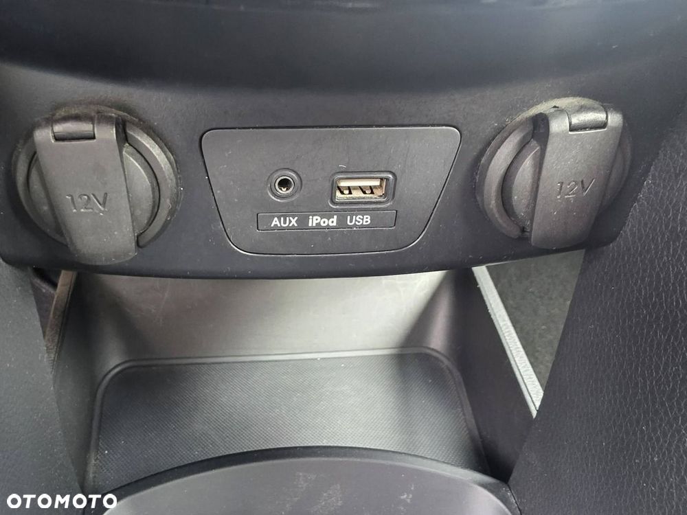 Hyundai i30 1.6 D Classic + - 20