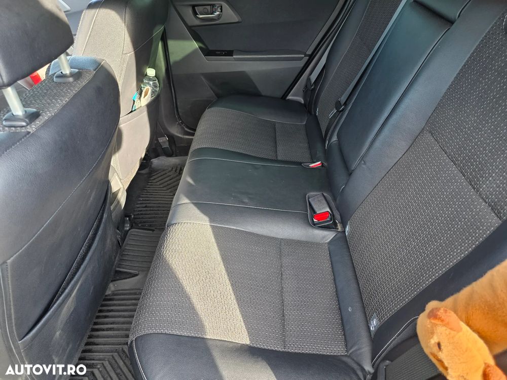 Toyota Auris - 5