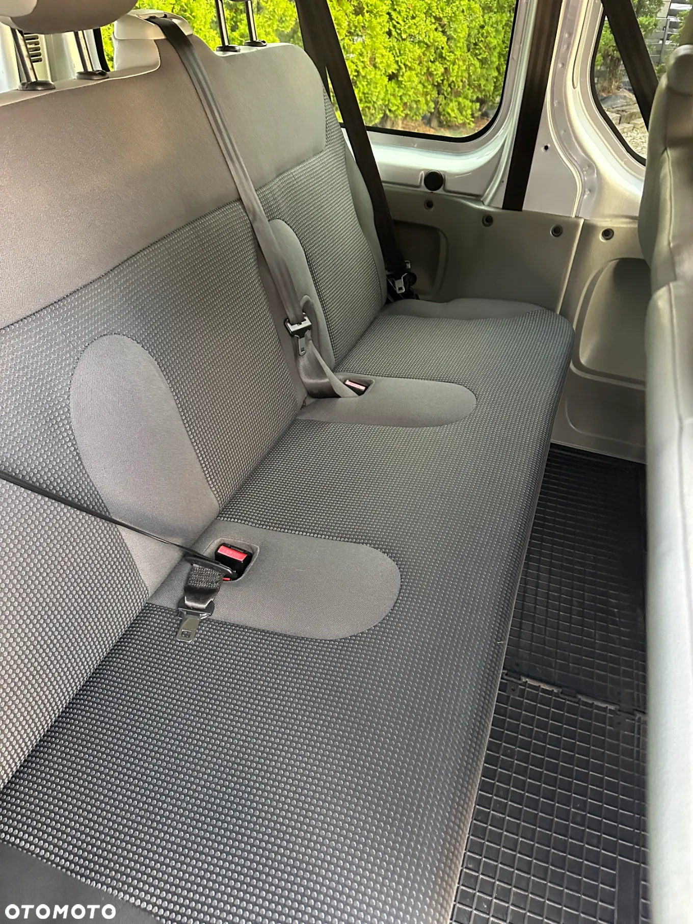 Opel Vivaro - 10