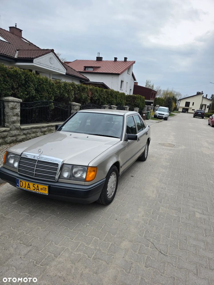 Mercedes-Benz W124 (1984-1993) - 10