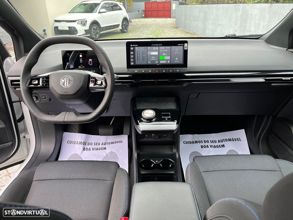 MG MG4 51 kWh Standard - 10
