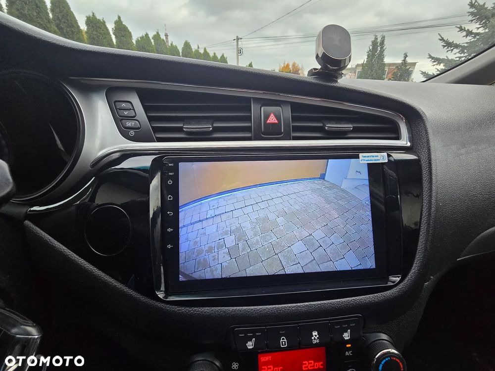 Kia Ceed - 36