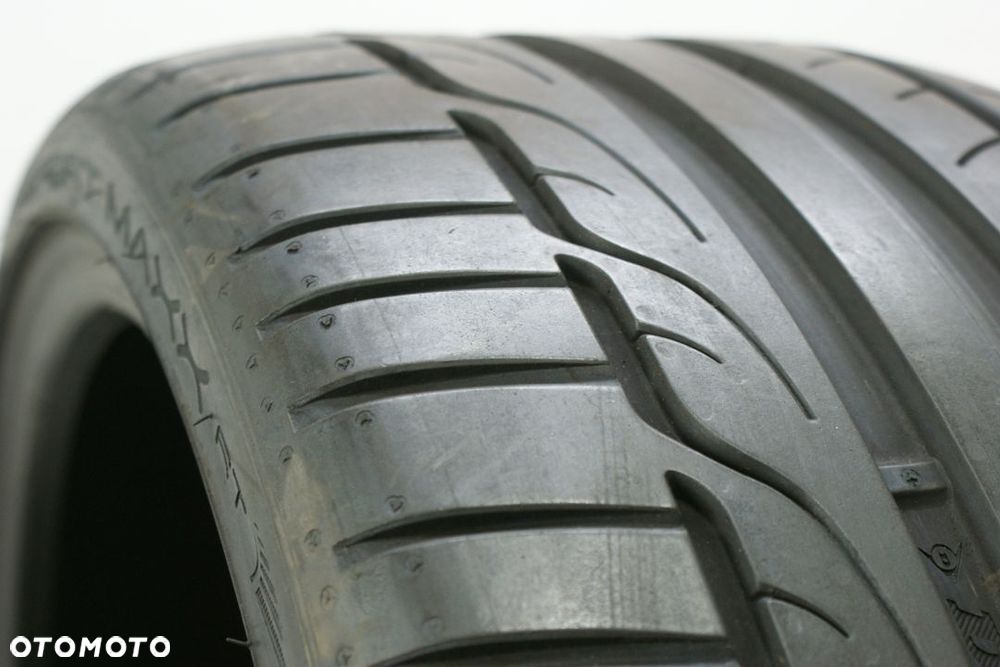 235/30R19 DUNLOP SPORT MAXX RT , 7mm . - 2