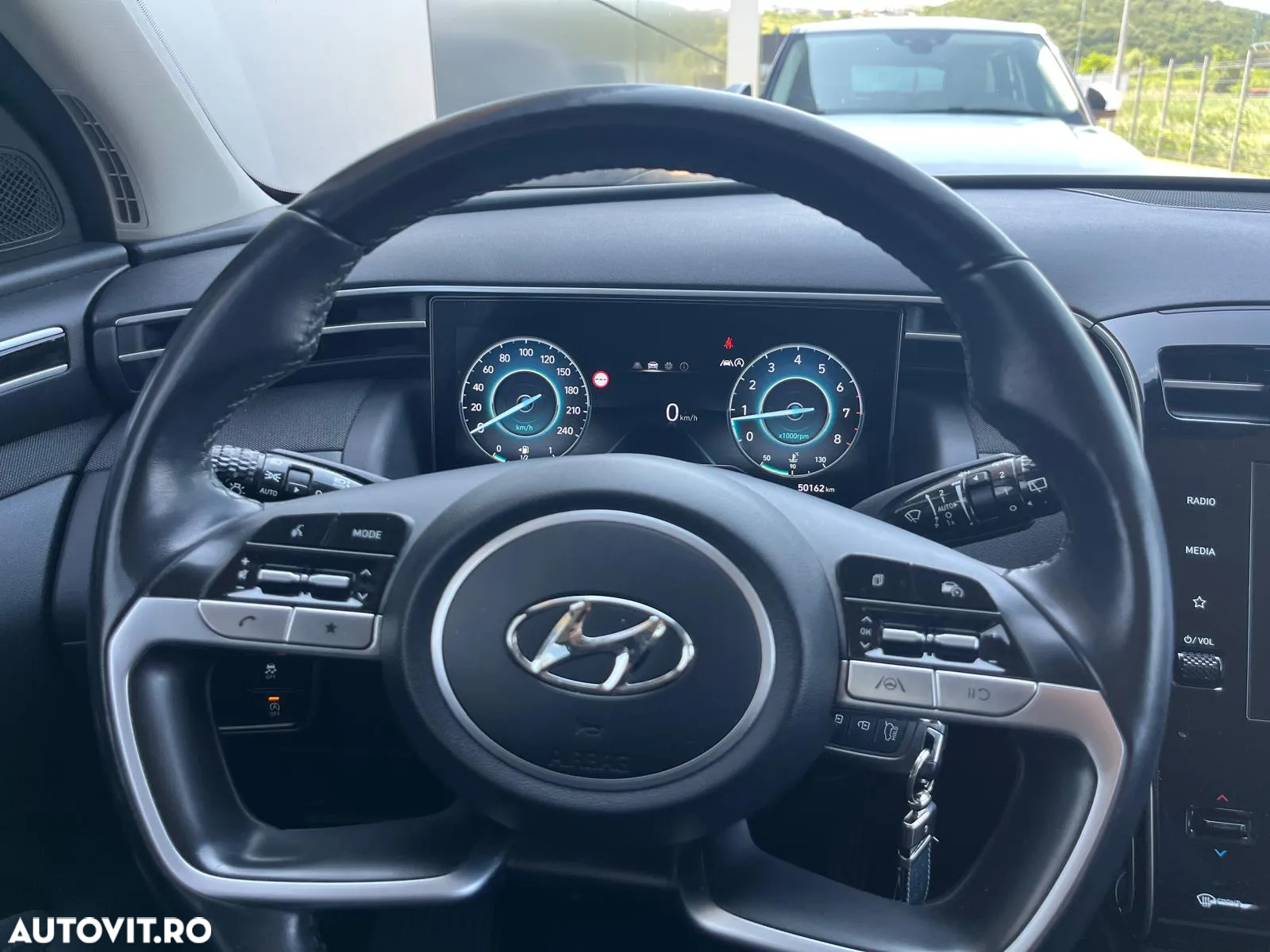 Hyundai Tucson 1.6 l 150 CP 2WD 6MT Style+ - 12