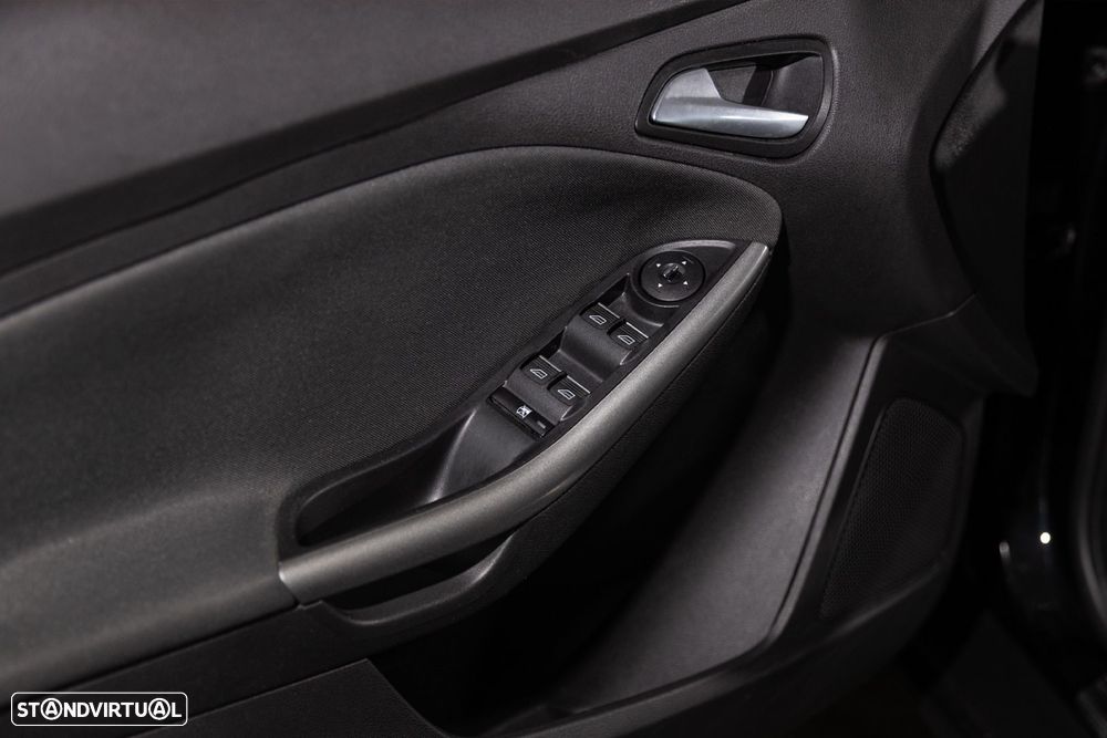 Ford Focus 1.0 SCTi Trend - 17