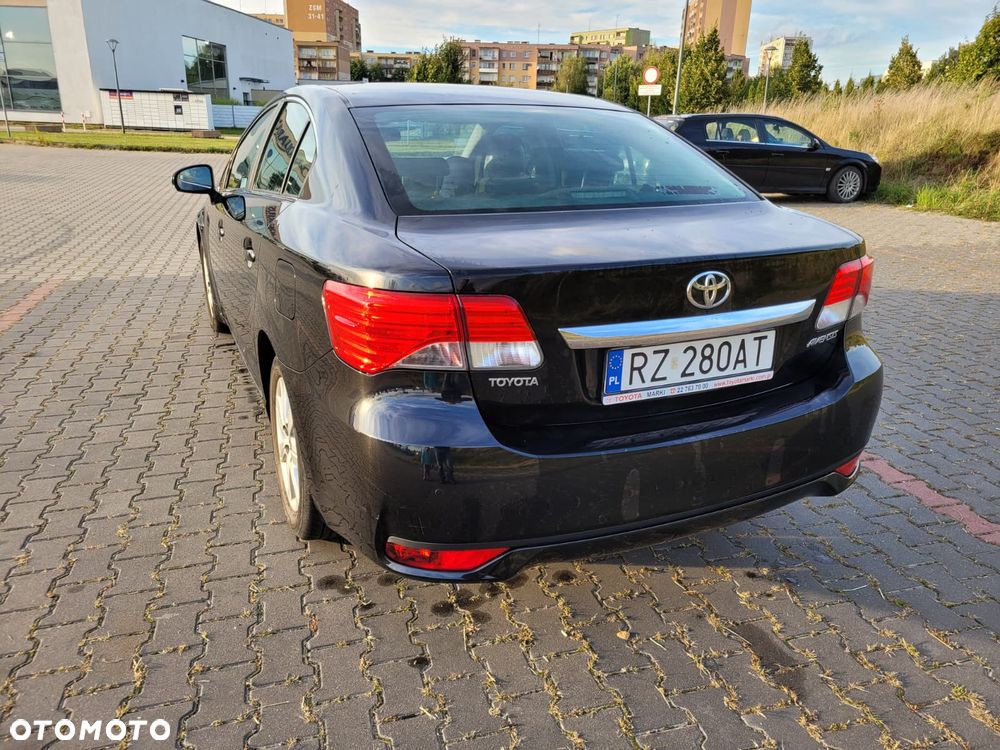 Toyota Avensis 2.0 D-4D Premium - 6