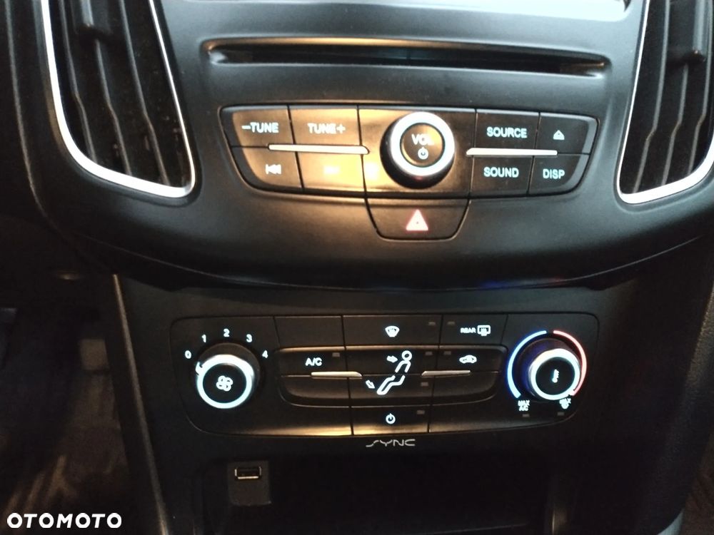 Ford Focus 1.5 TDCi DPF Start-Stopp-System Titanium - 11