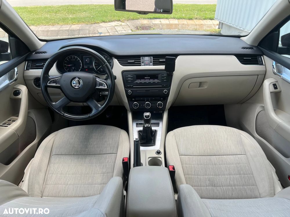 Skoda Octavia 1.6 TDI AMBITION - 7
