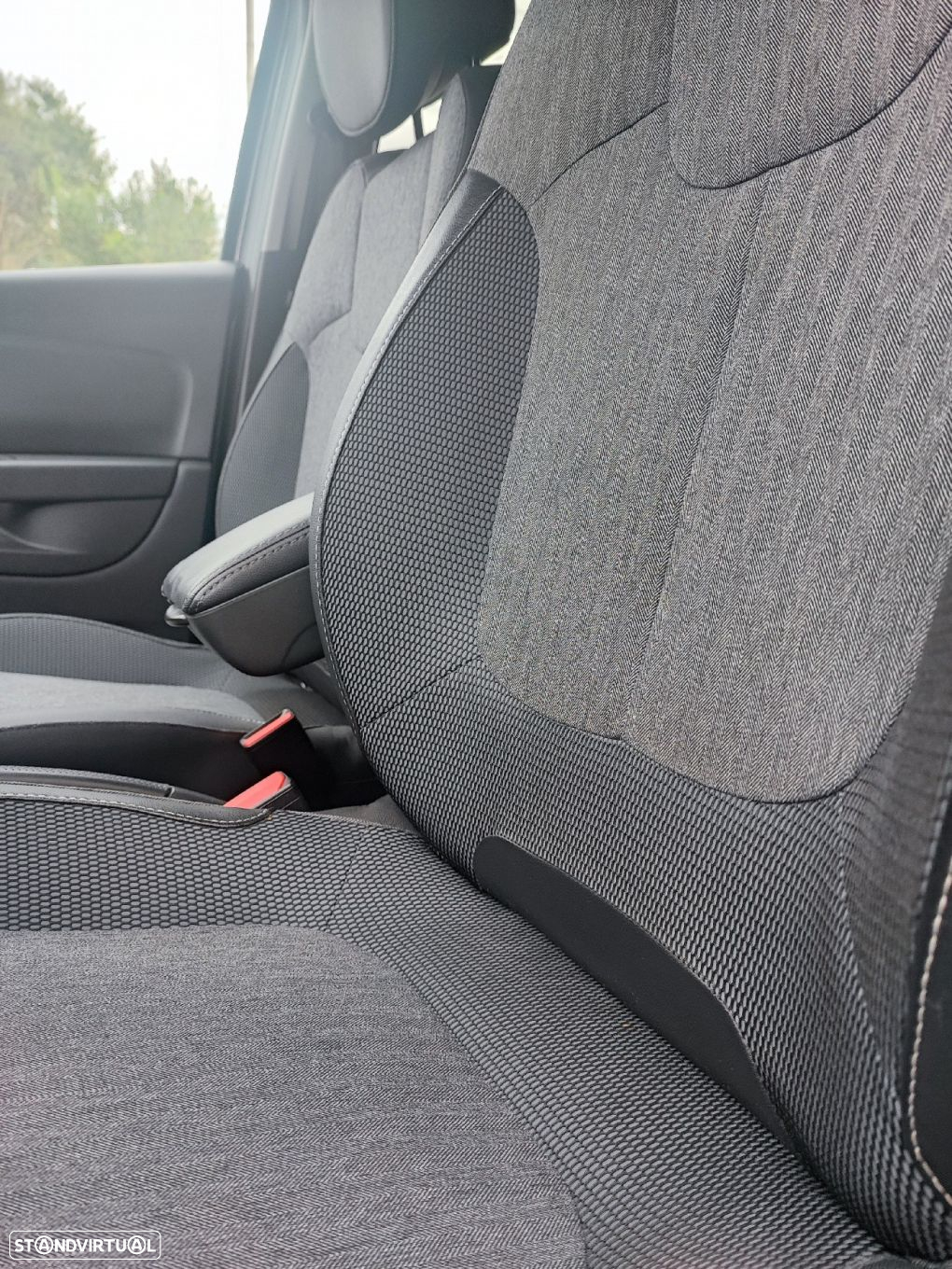 Renault Captur 0.9 TCE Exclusive - 26