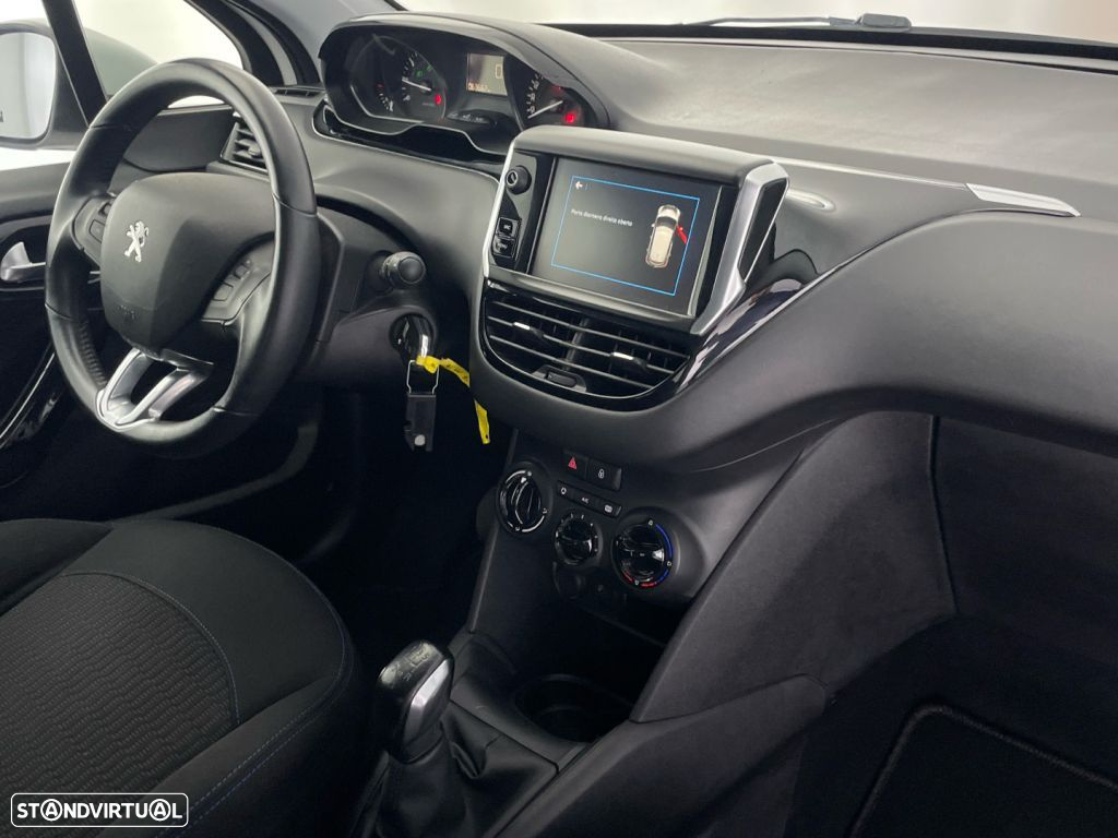 Peugeot 208 1.2 PureTech Active - 24