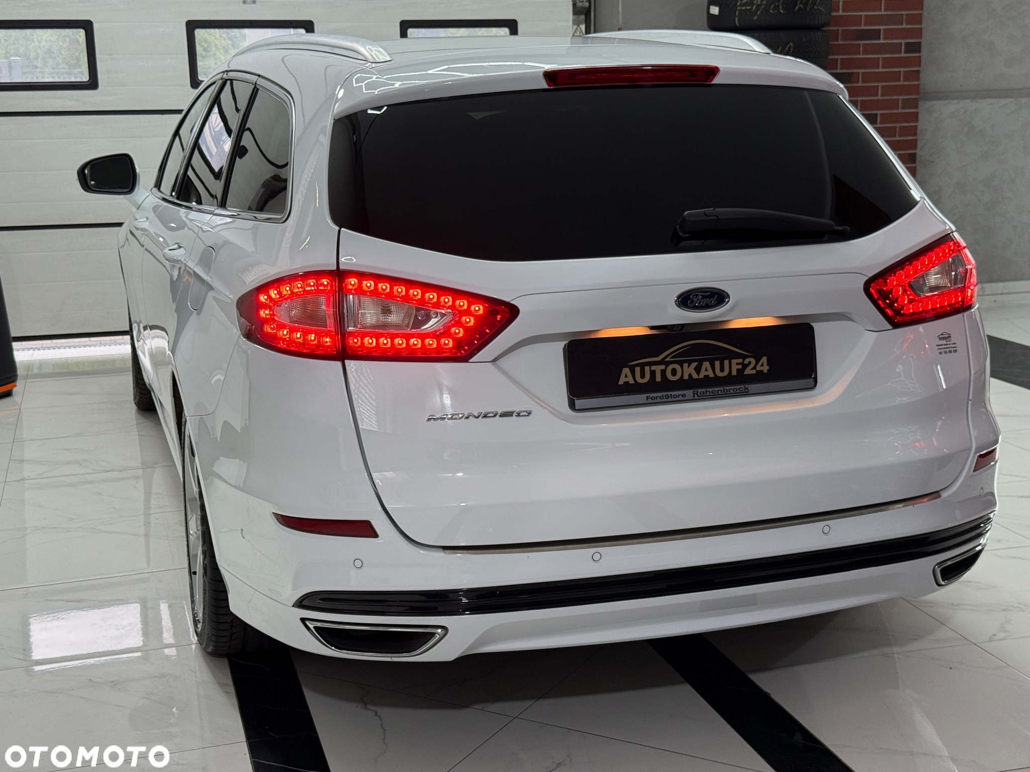 Ford Mondeo 2.0 TDCi Titanium PowerShift - 9