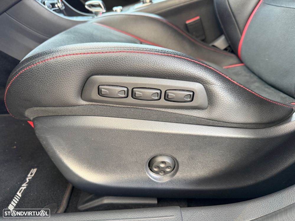 Mercedes-Benz A 45 AMG 4-Matic - 21