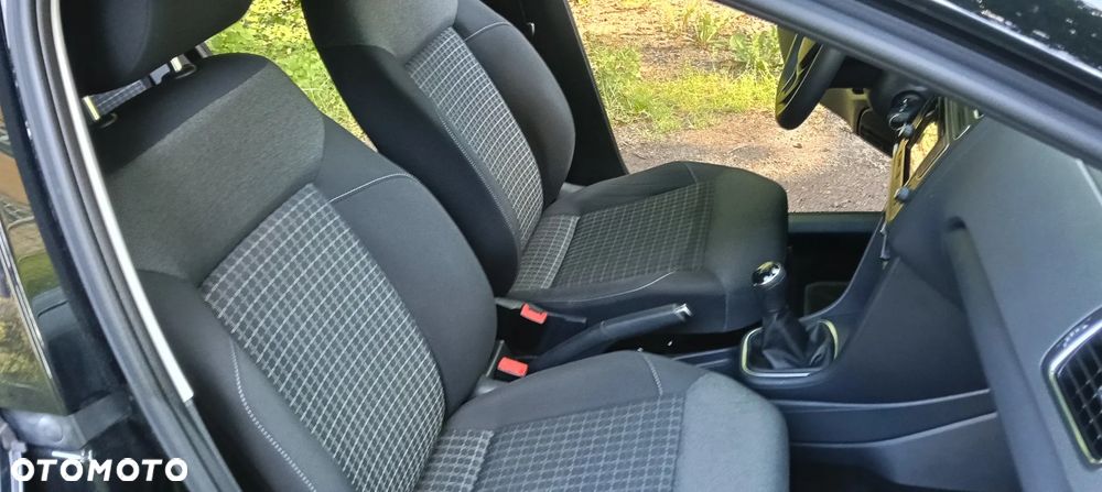 Volkswagen Polo - 15