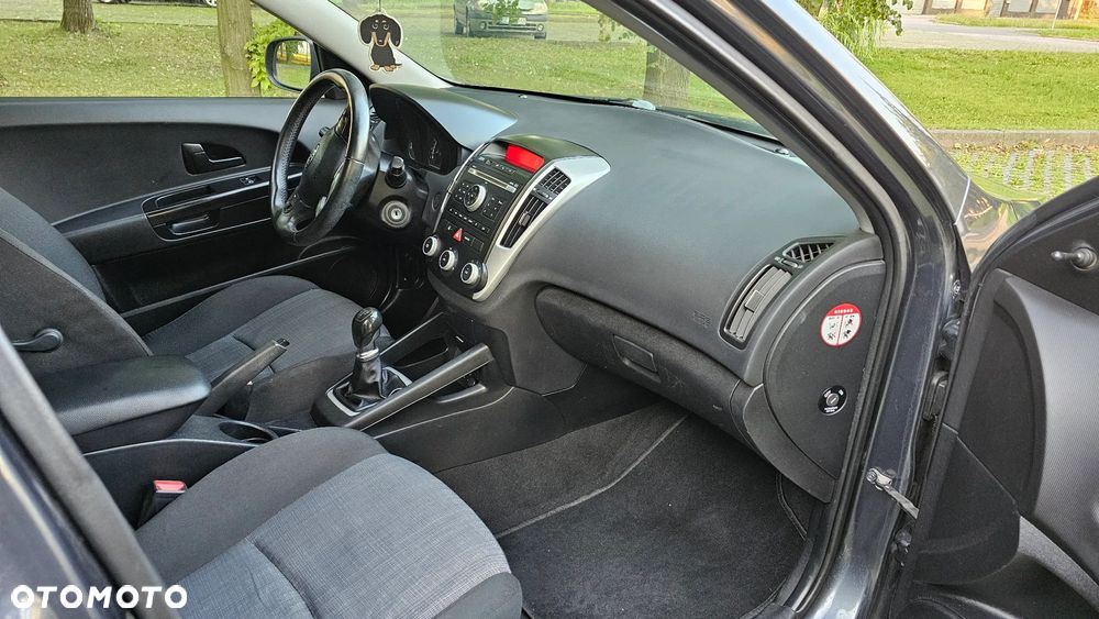Kia Ceed - 2