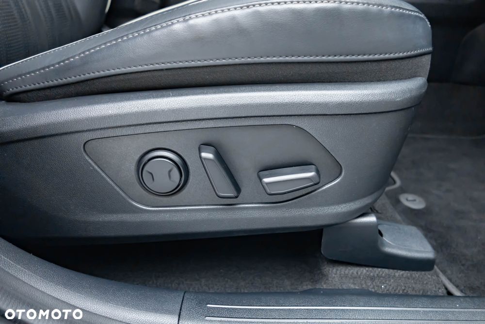 Kia Sorento 1.6T-GDI PHEV AWD OPF Platinum - 32