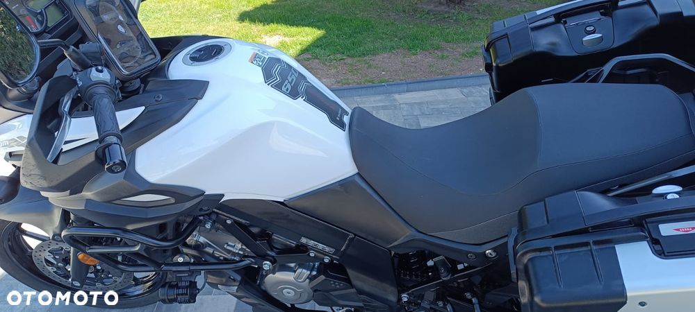 Suzuki V-STROM - 35
