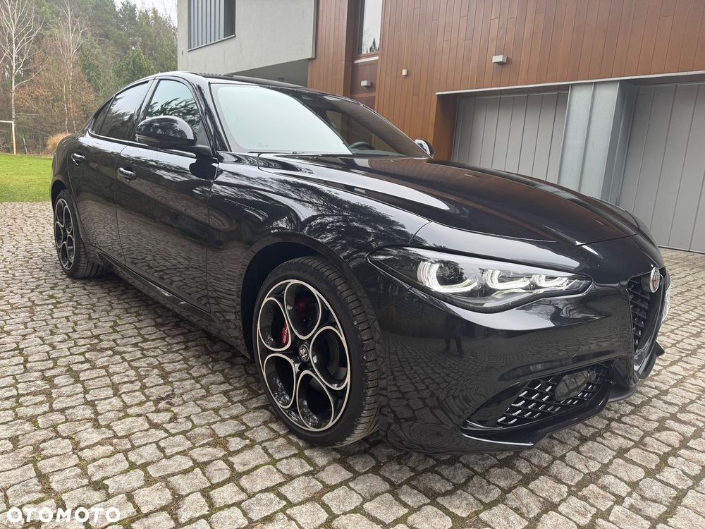 Alfa Romeo Giulia 2.0 Turbo Competizione Q4 - 4