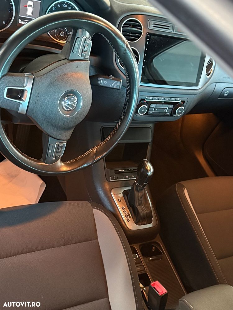 Volkswagen Tiguan 2.0 TDI 4Motion DSG Track & Field - 10