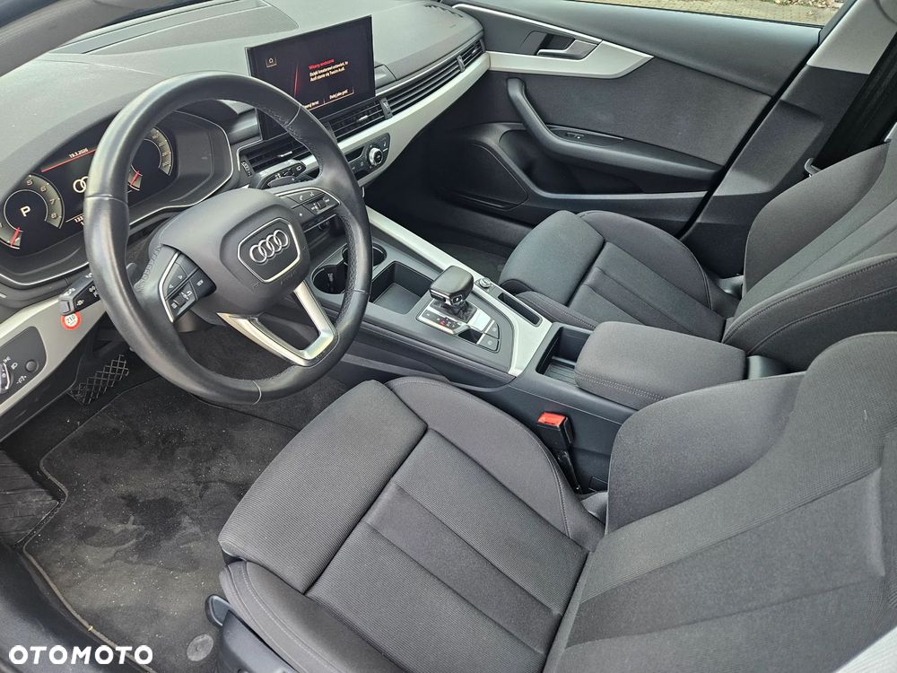 Audi A4 Avant 40 TFSI S tronic - 12